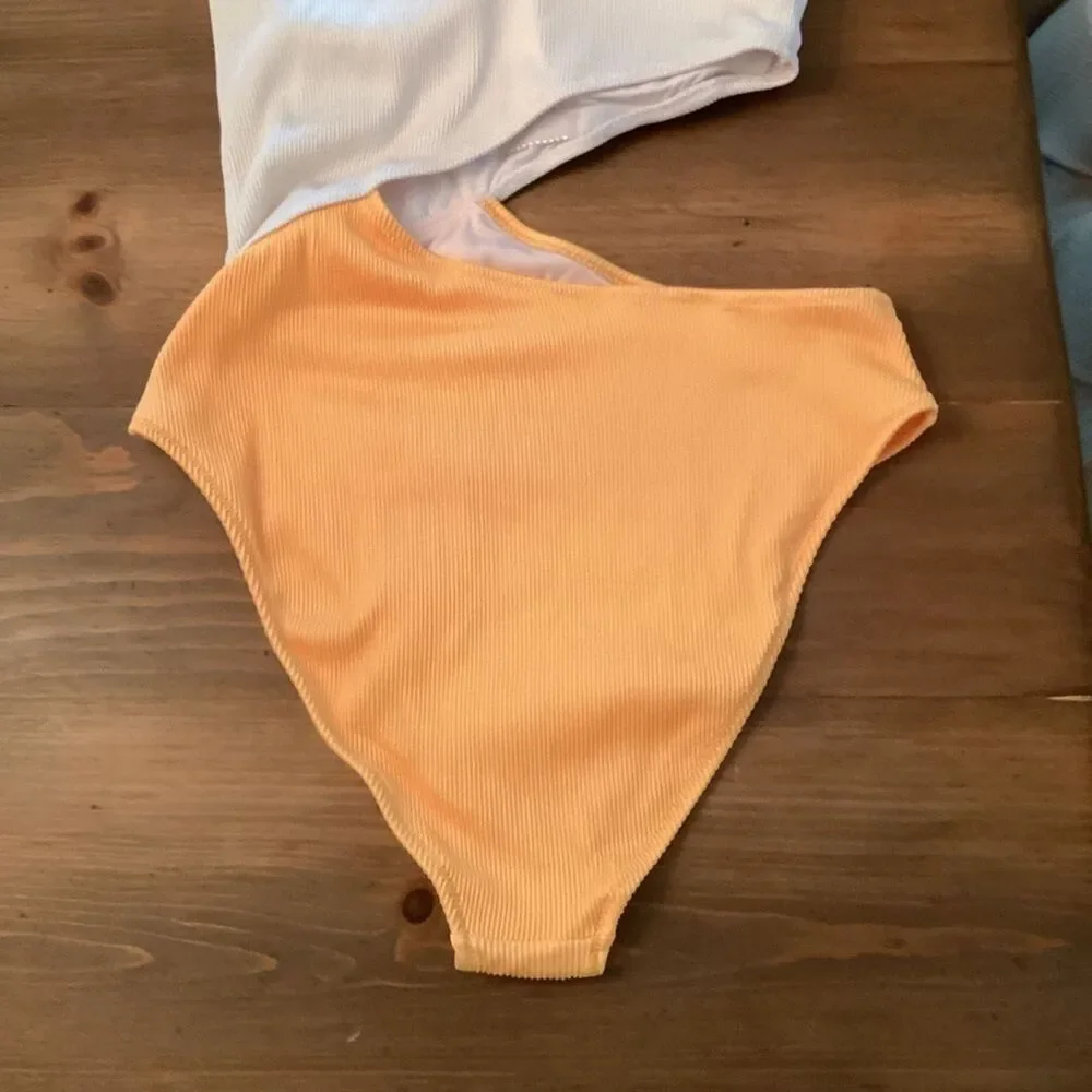 BUNDLE OF 2  CUPSHE  LARGE ONE PIECE SWIMSUITS